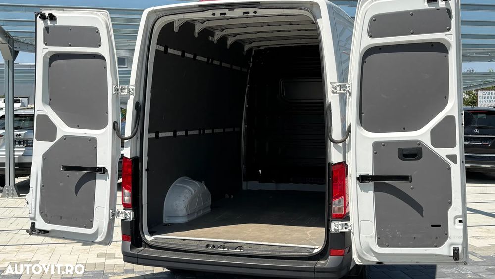 Volkswagen CRAFTER - 22