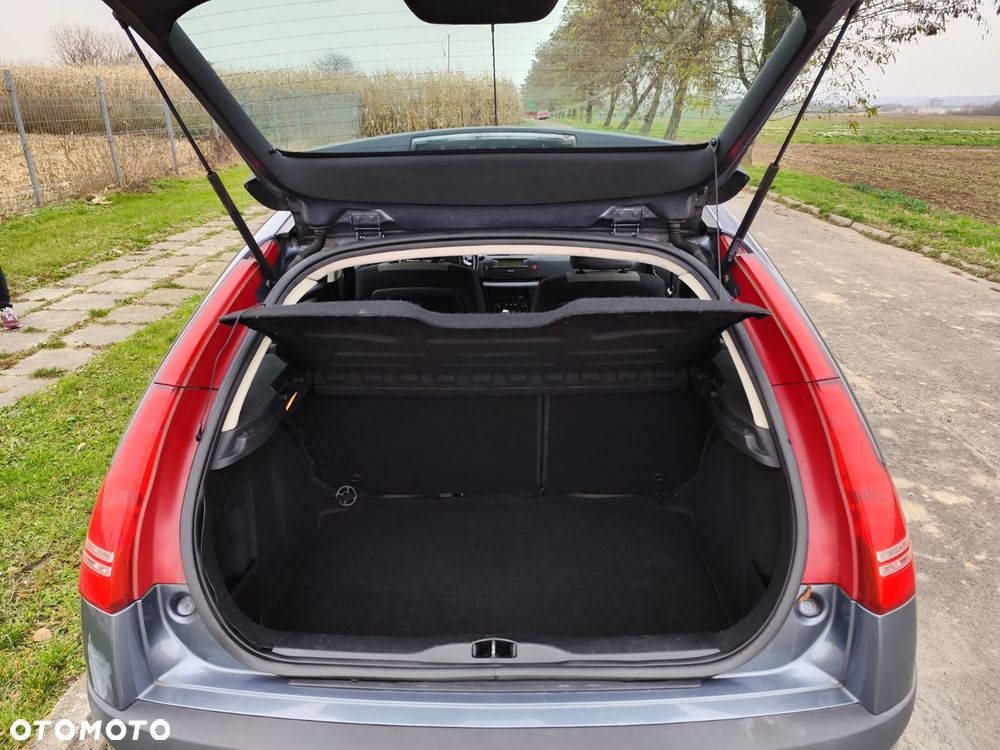 Citroën C4 1.4 16V SX - 9