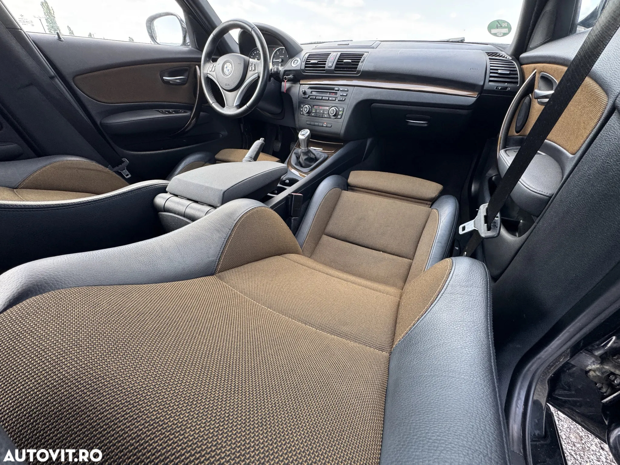 BMW Seria 1 118d Sport Line - 25