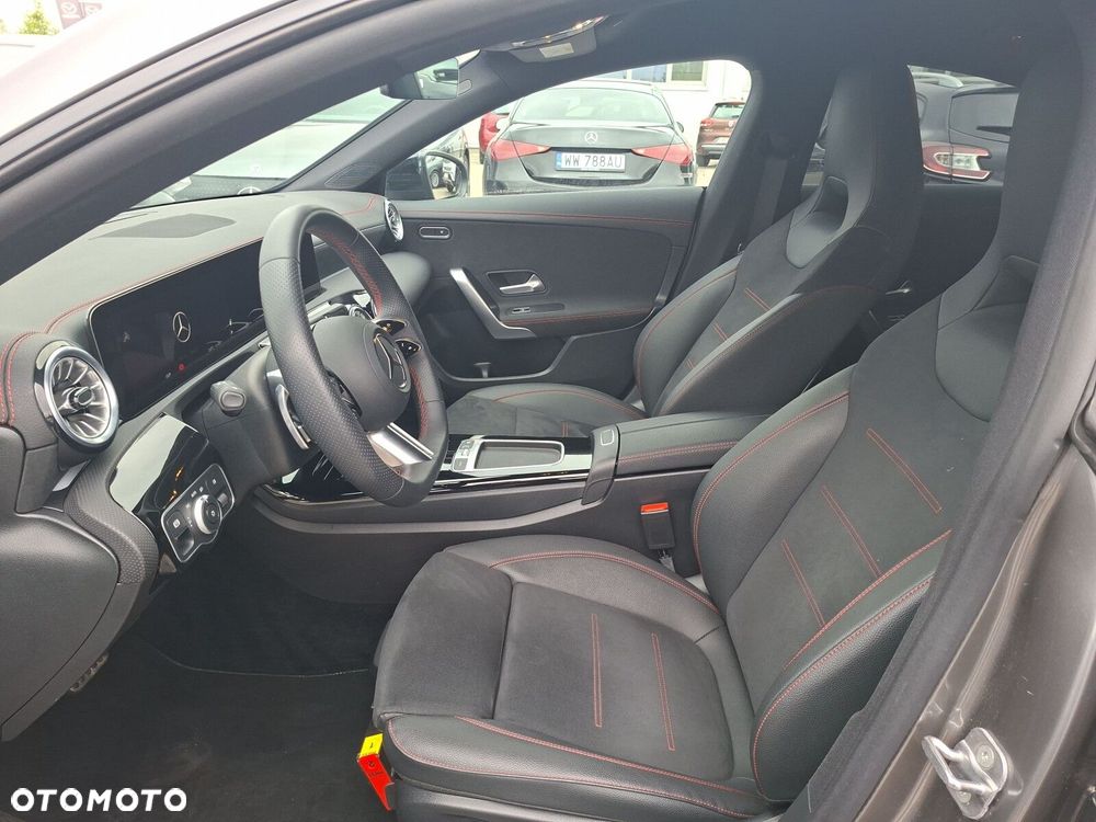 Mercedes-Benz CLA - 18