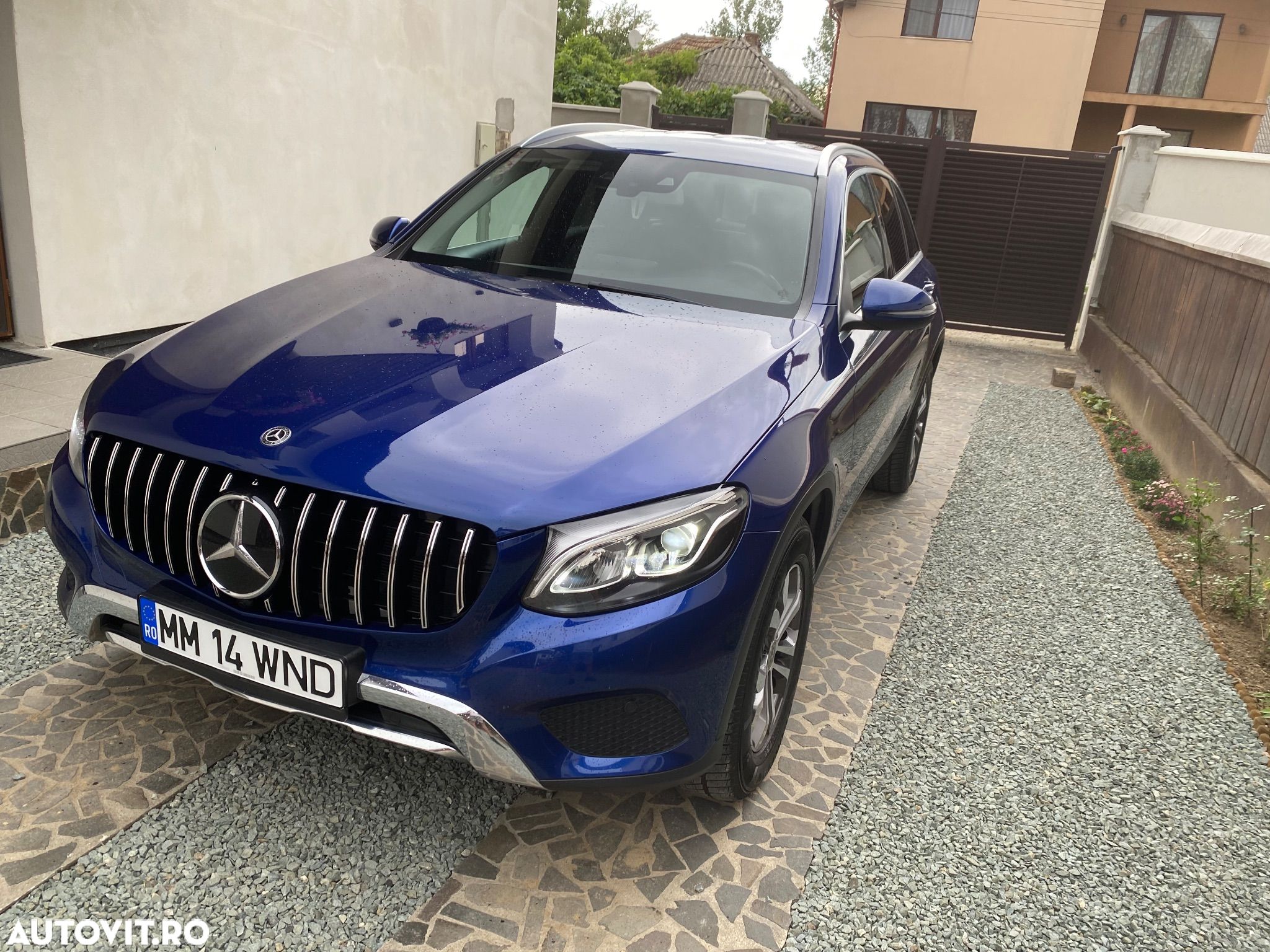 Mercedes-Benz GLC 220 d 4Matic 9G-TRONIC - 1