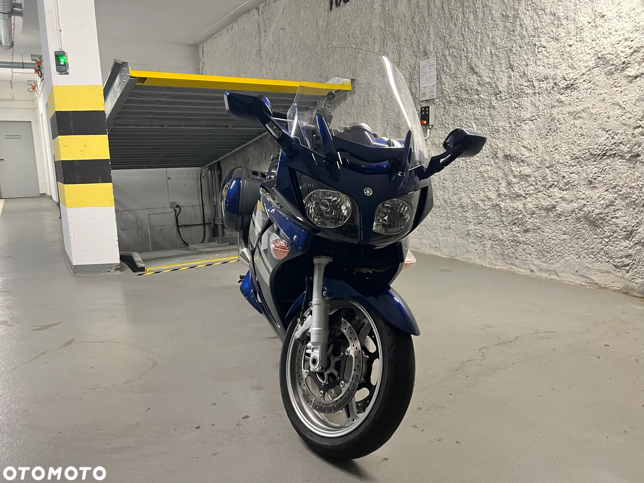 Yamaha FJR - 4