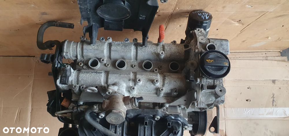 Silnik słupek blok silnika VW Passat B6 1.4 TSI CAXA - 7
