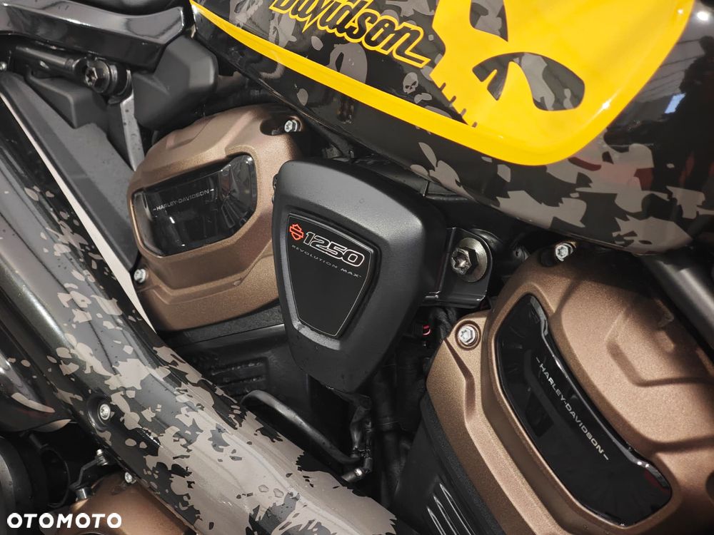 Harley-Davidson Sportster - 11