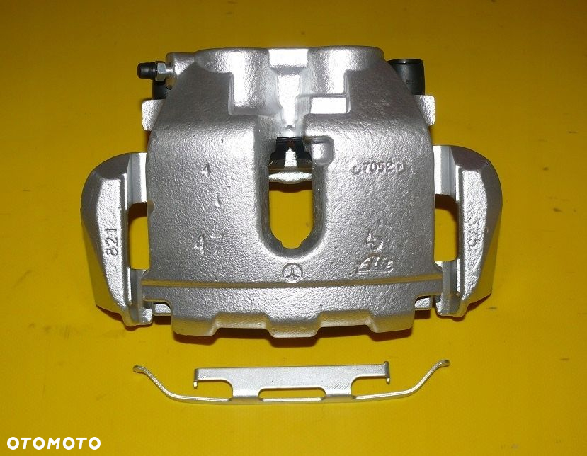 ZACISKI HAMULCOWE JARZMA LEWY PRAWY PRZÓD MERCEDES ML 1 I W164 375/32mm - 3