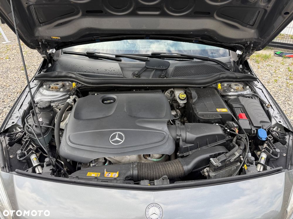 Mercedes-Benz Klasa A 180 (BlueEFFICIENCY) Urban - 21