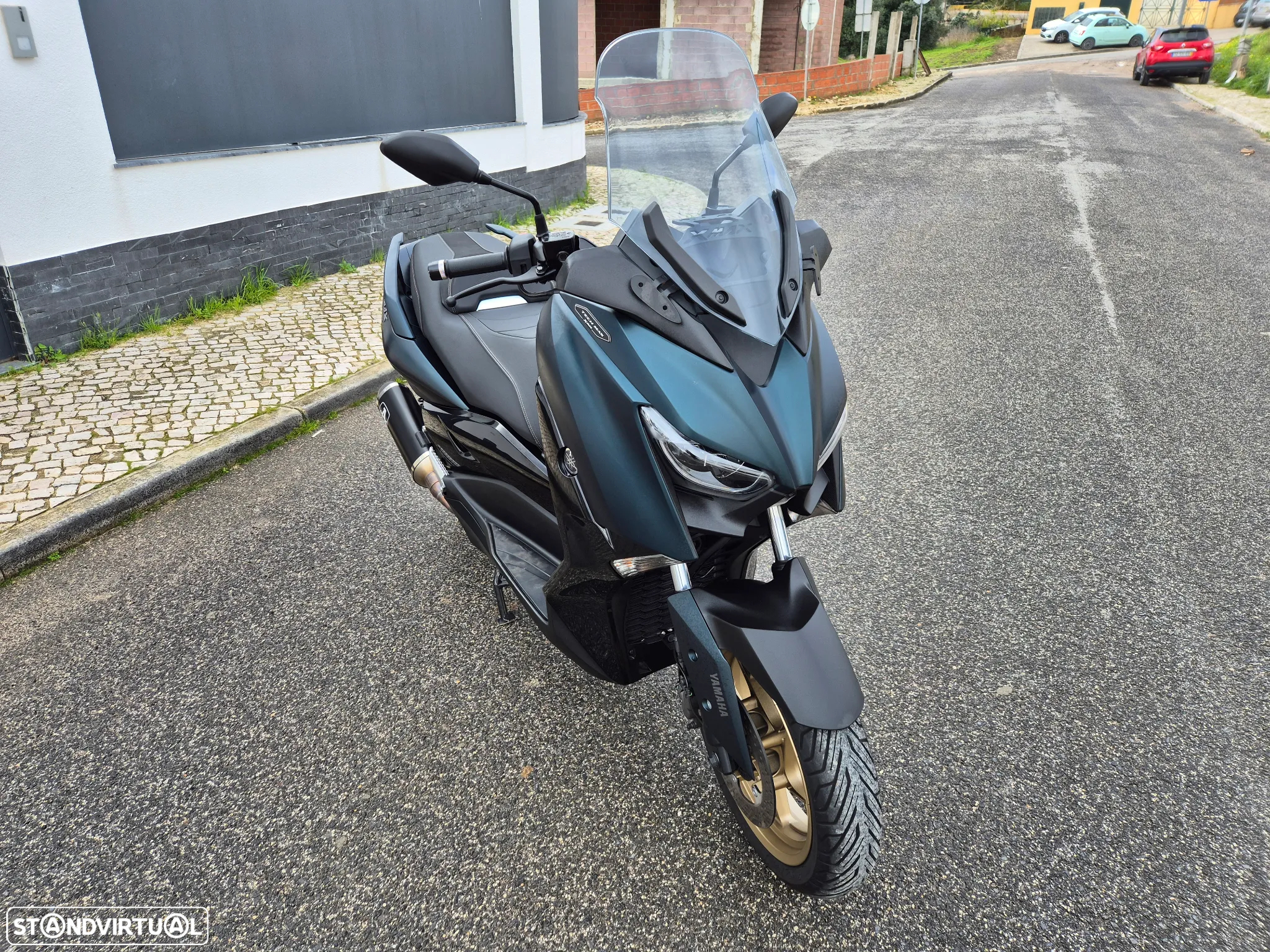 Yamaha X-Max 300 vs IRON MAX - 8