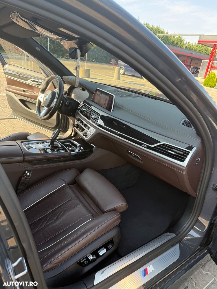 BMW Seria 7 745Le xDrive AT PHEV - 15