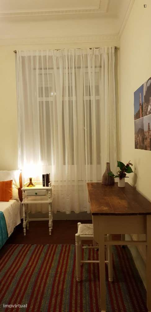 Quarto - localizado em Anjos Lisbon - Grande imagem: 2/22