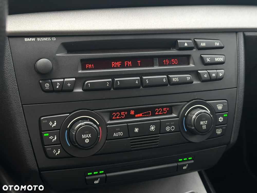 BMW Seria 1 - 22