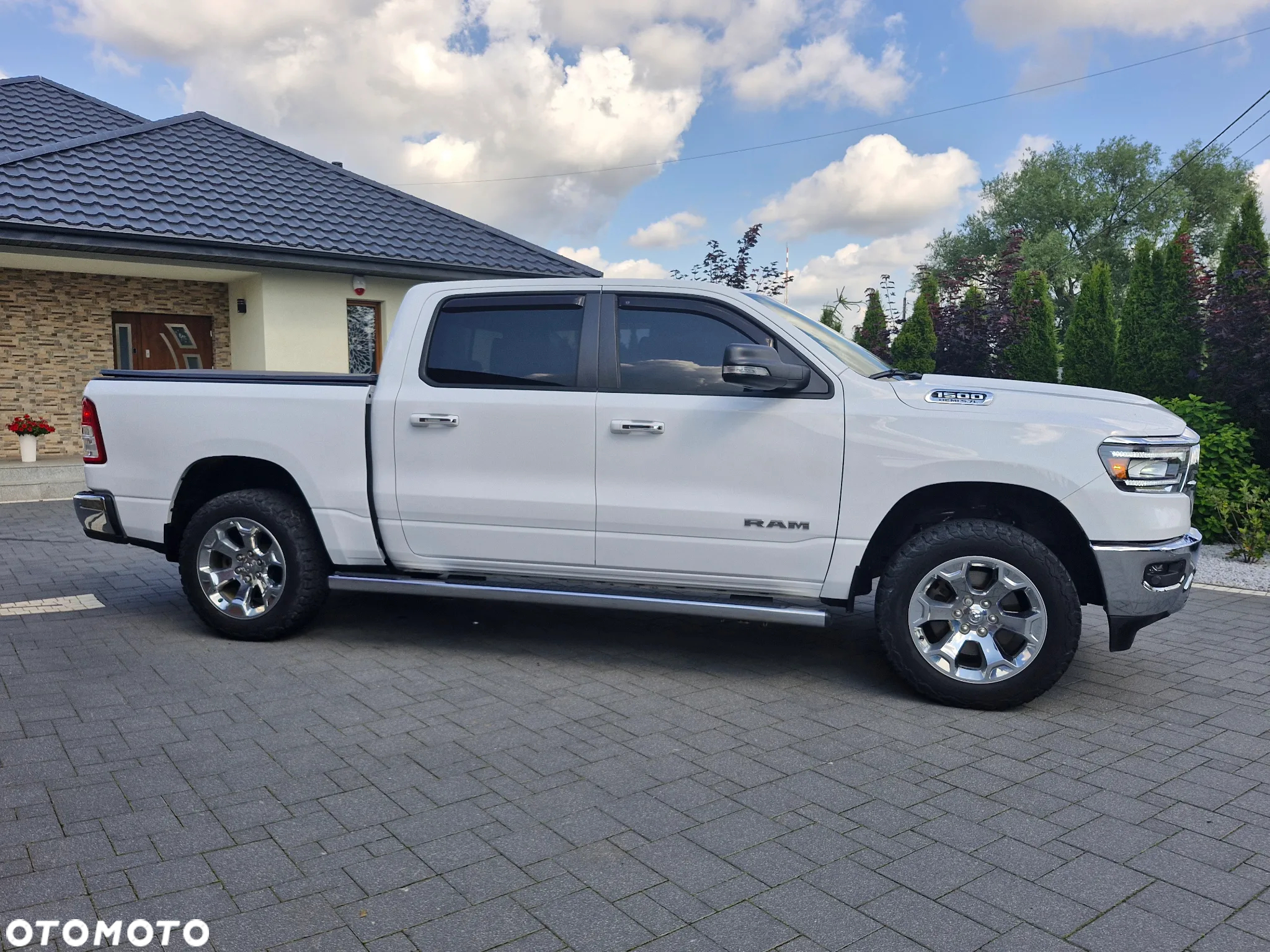 Dodge RAM 1500 5.7 4x4 - 6