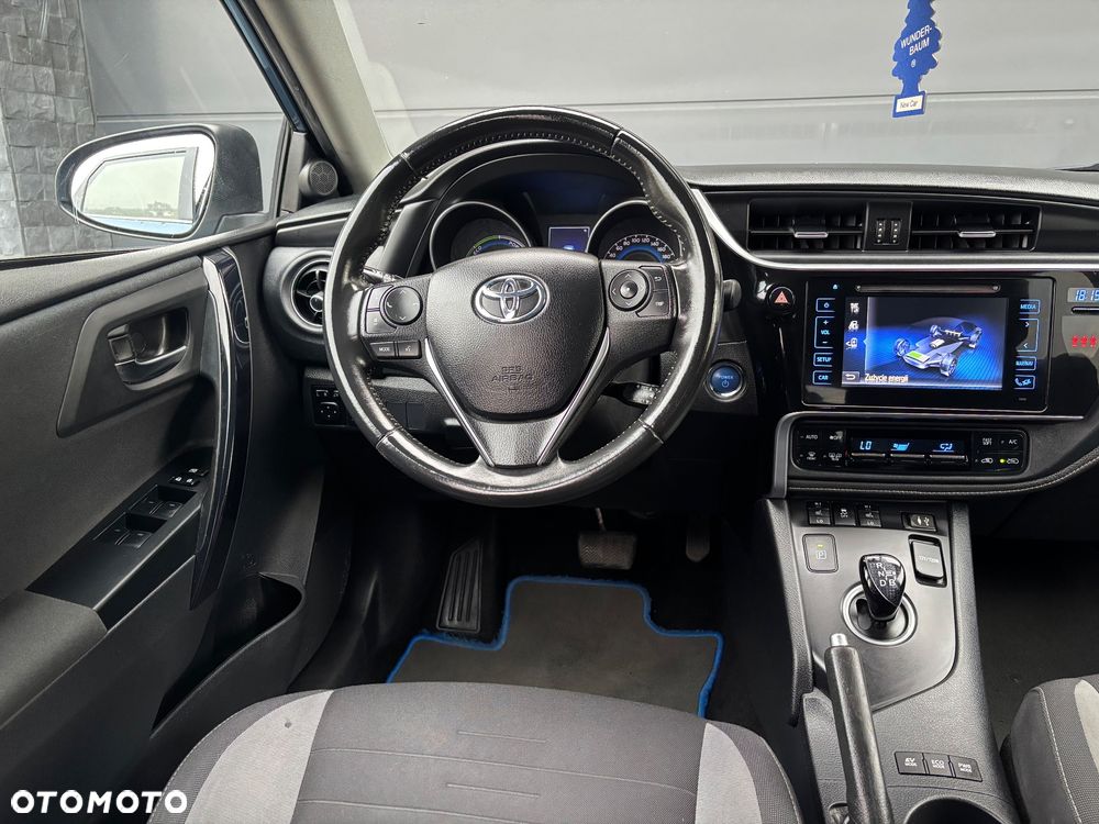 Toyota Auris - 8