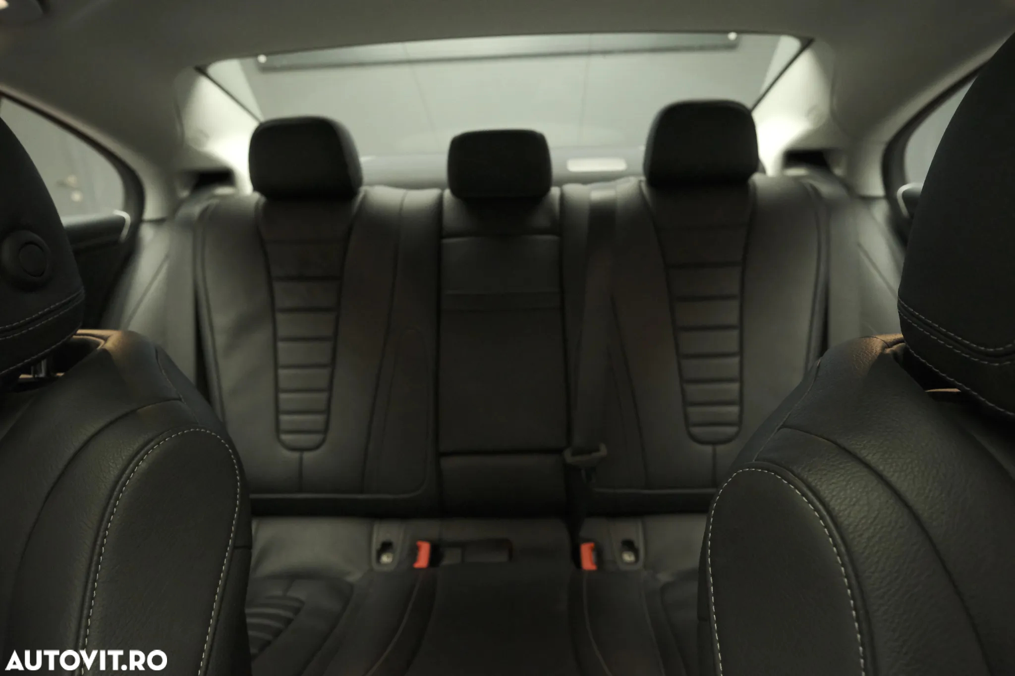 Mercedes-Benz CLS 350 9G-TRONIC AMG Line - 29