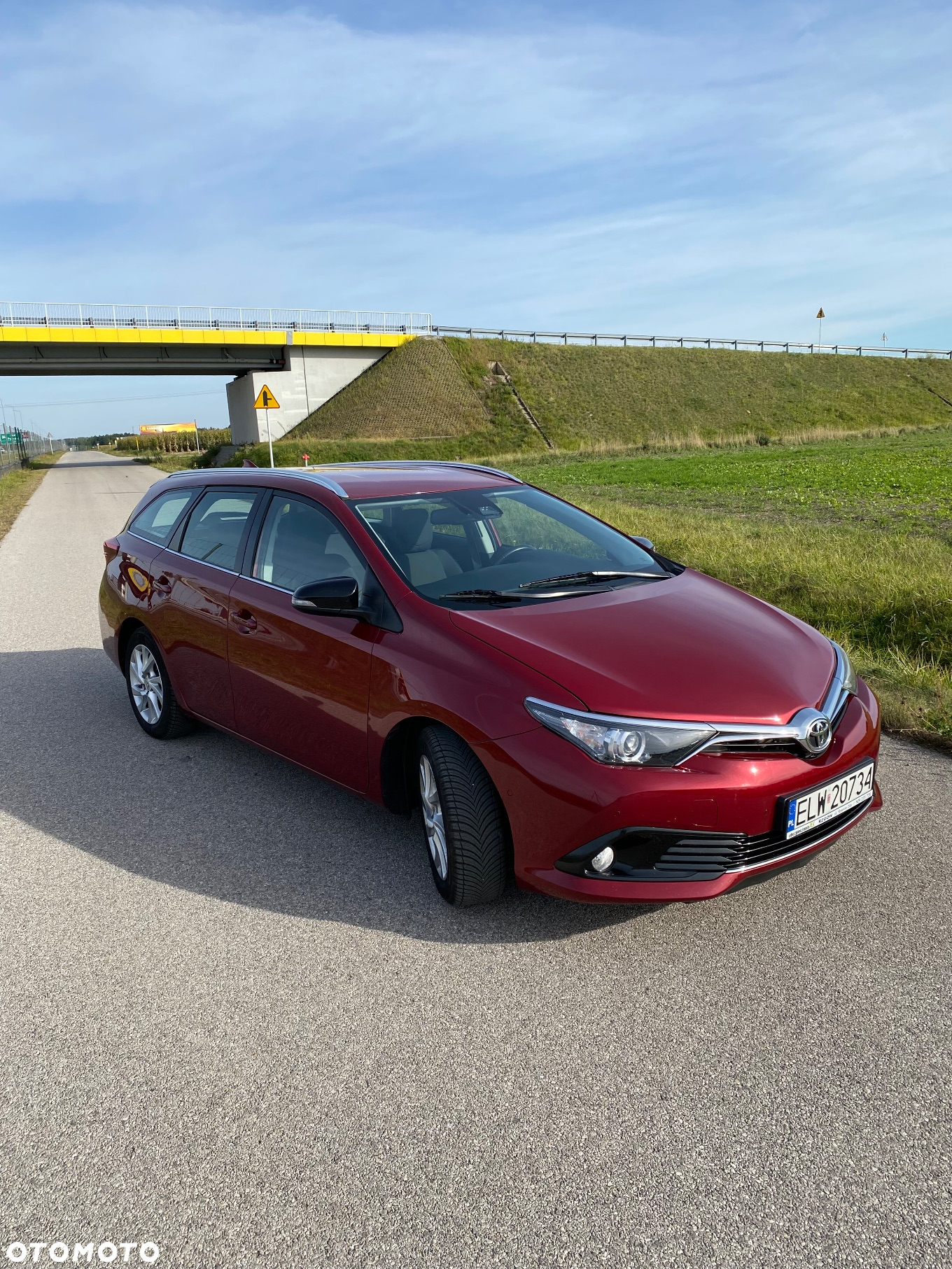 Toyota Auris 1.6 Valvematic Touring Sports Comfort - 3