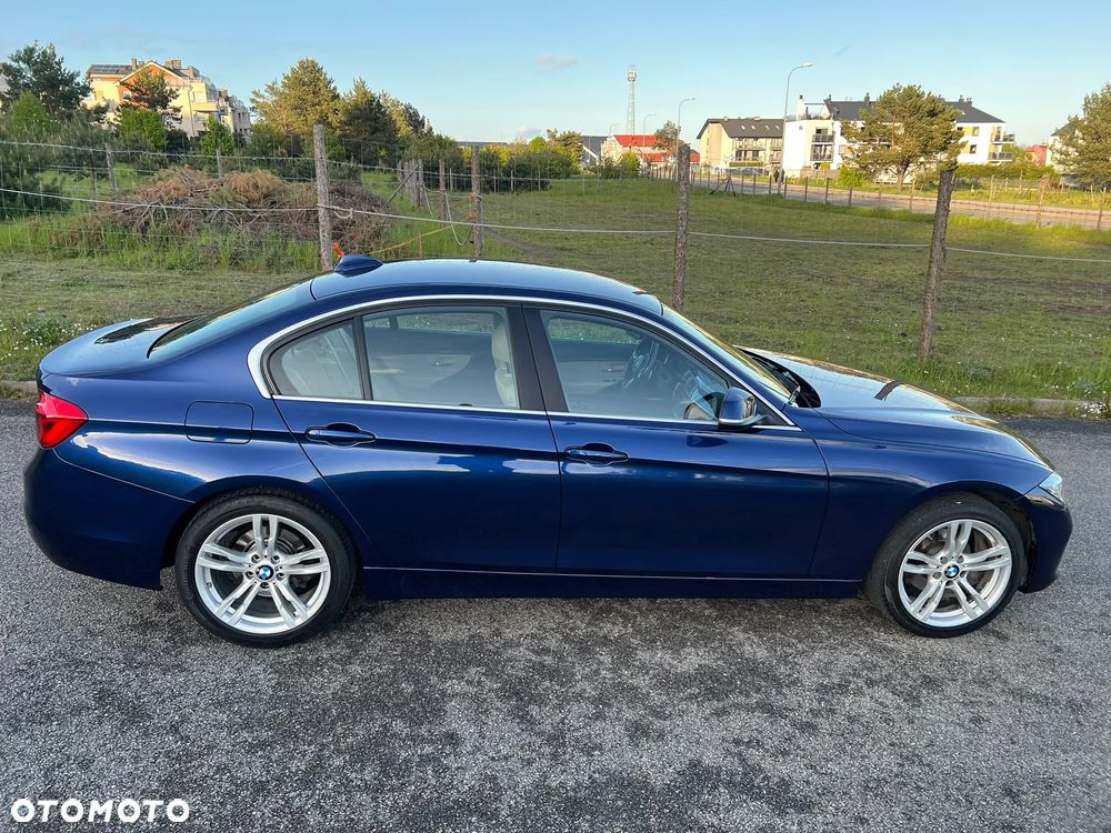 BMW Seria 3 320i Advantage - 7
