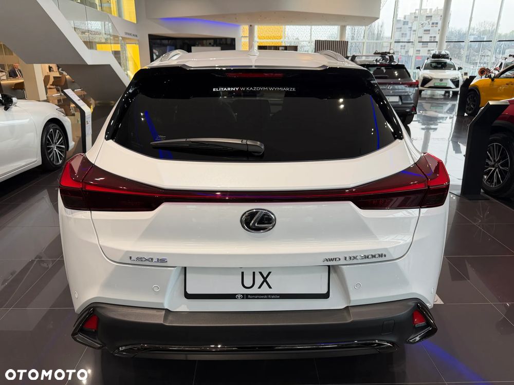Lexus Ux 2025 photo 4