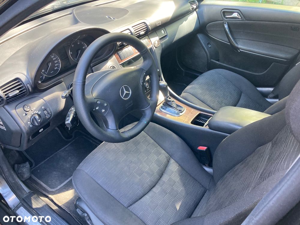 Mercedes-Benz Klasa C 220 CDI Automatik Classic DPF - 13