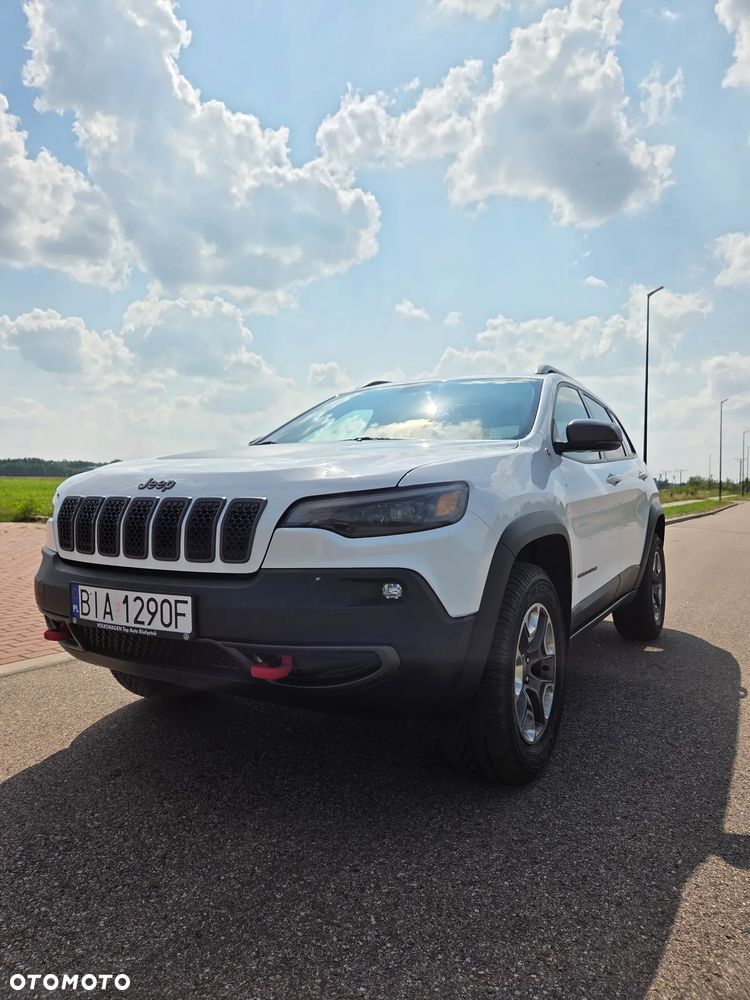 Jeep Cherokee - 13