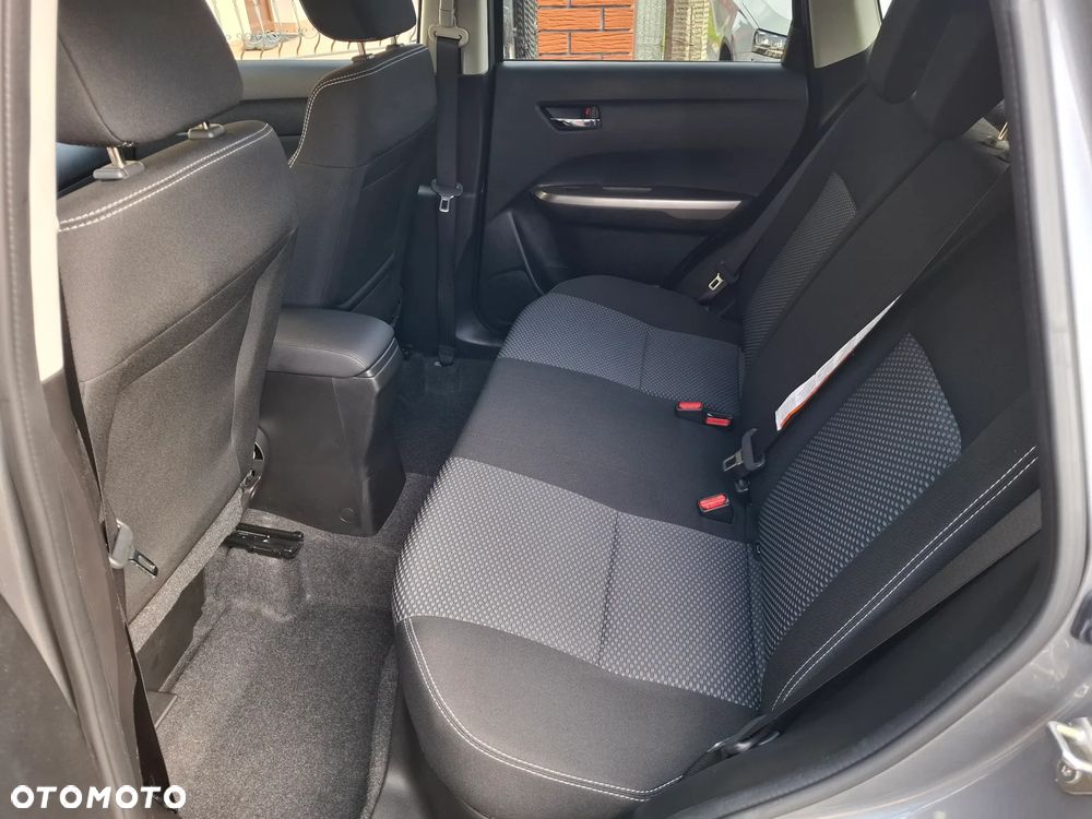 Suzuki Vitara 1.4 Boosterjet mHEV Premium Plus 4WD - 31