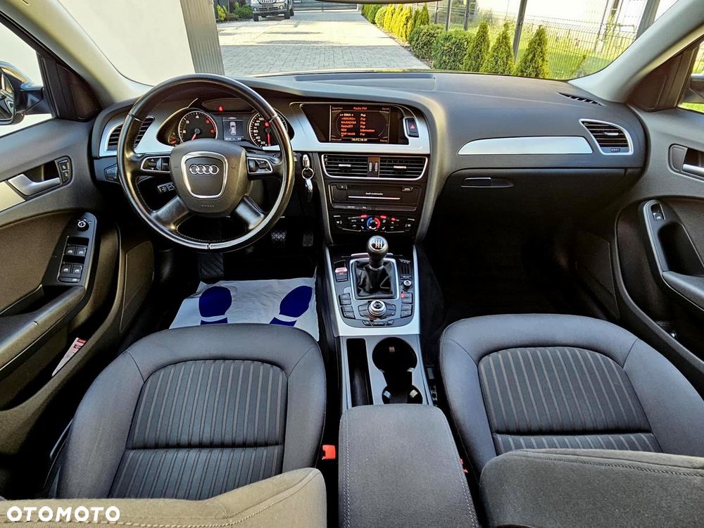 Audi A4 Avant 2.0 TDI DPF Ambiente - 20