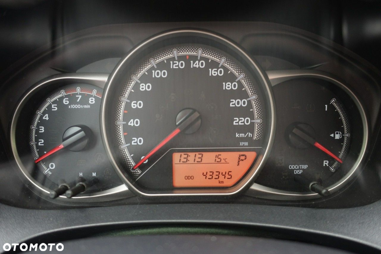 Toyota Yaris - 18