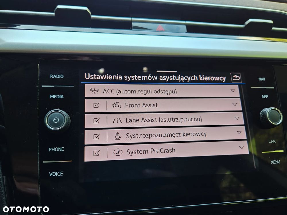 Volkswagen Arteon 2.0 TSI Elegance DSG - 24