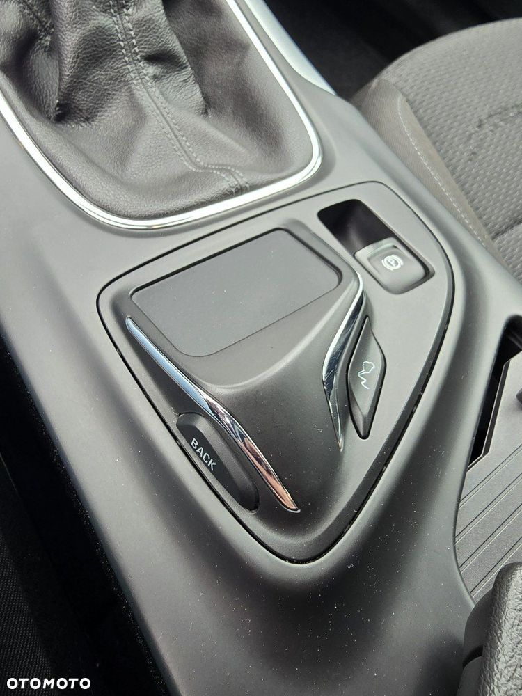 Opel Insignia - 29