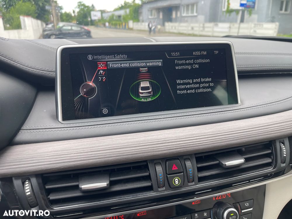 BMW X6 xDrive30d - 16
