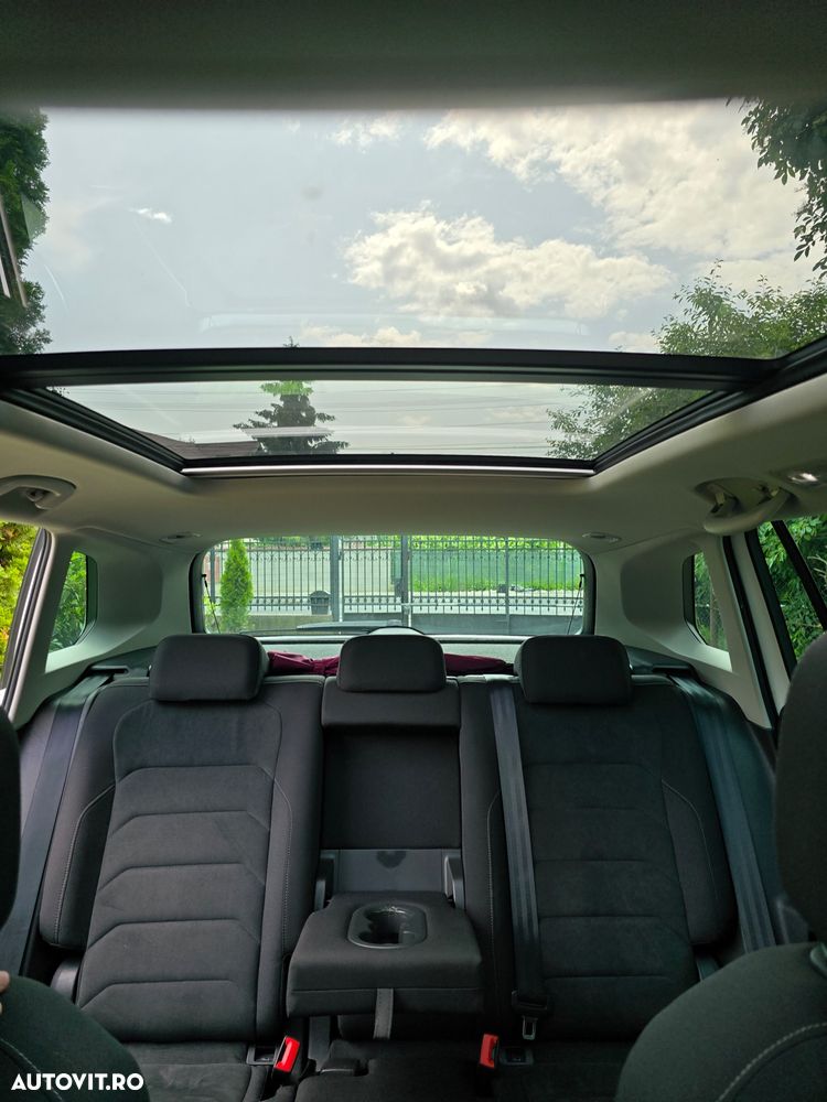 Volkswagen Tiguan - 11