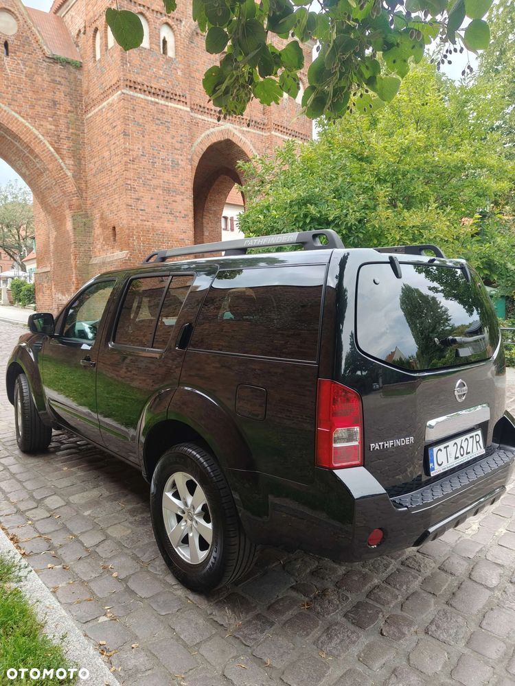 Nissan Pathfinder 2.5 D SE EU5 - 12