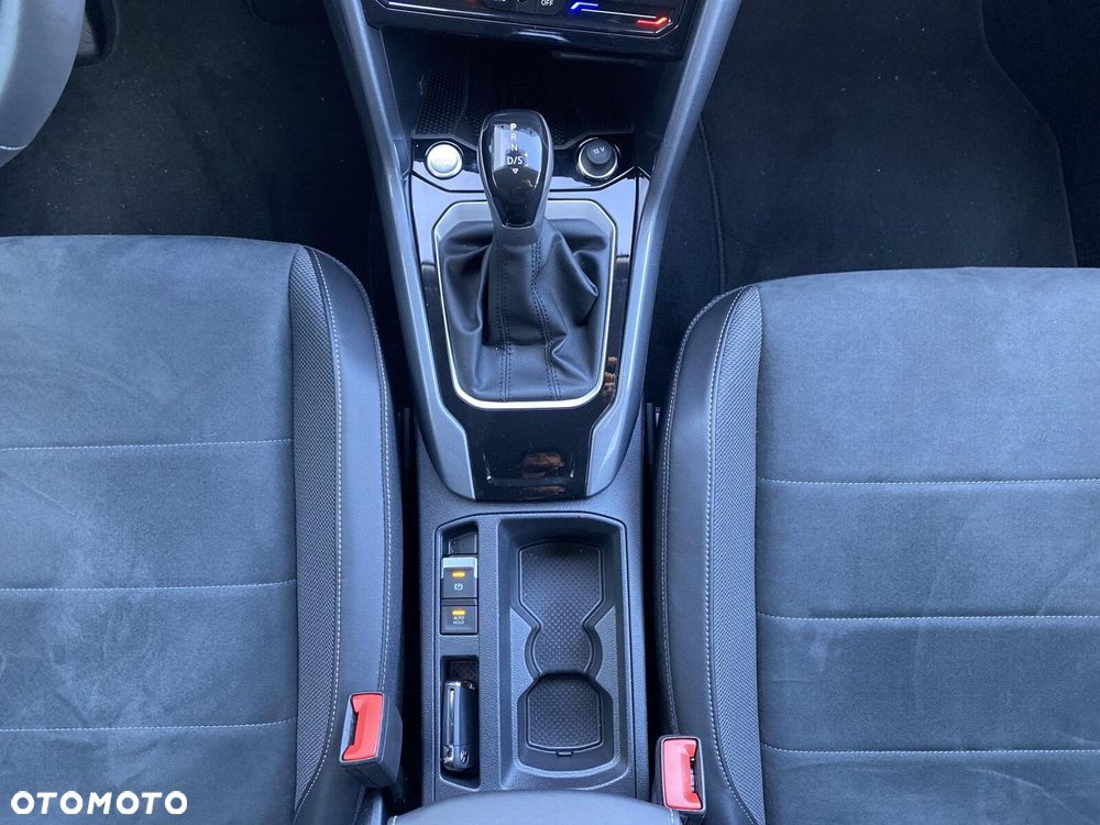 Volkswagen T-Roc - 26