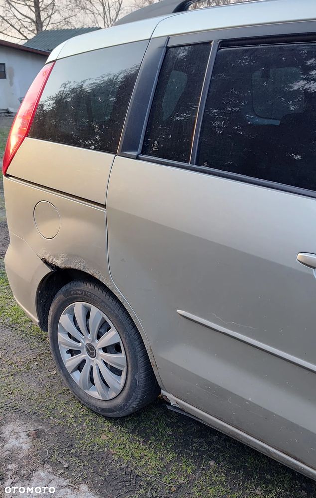 Mazda 5 - 10