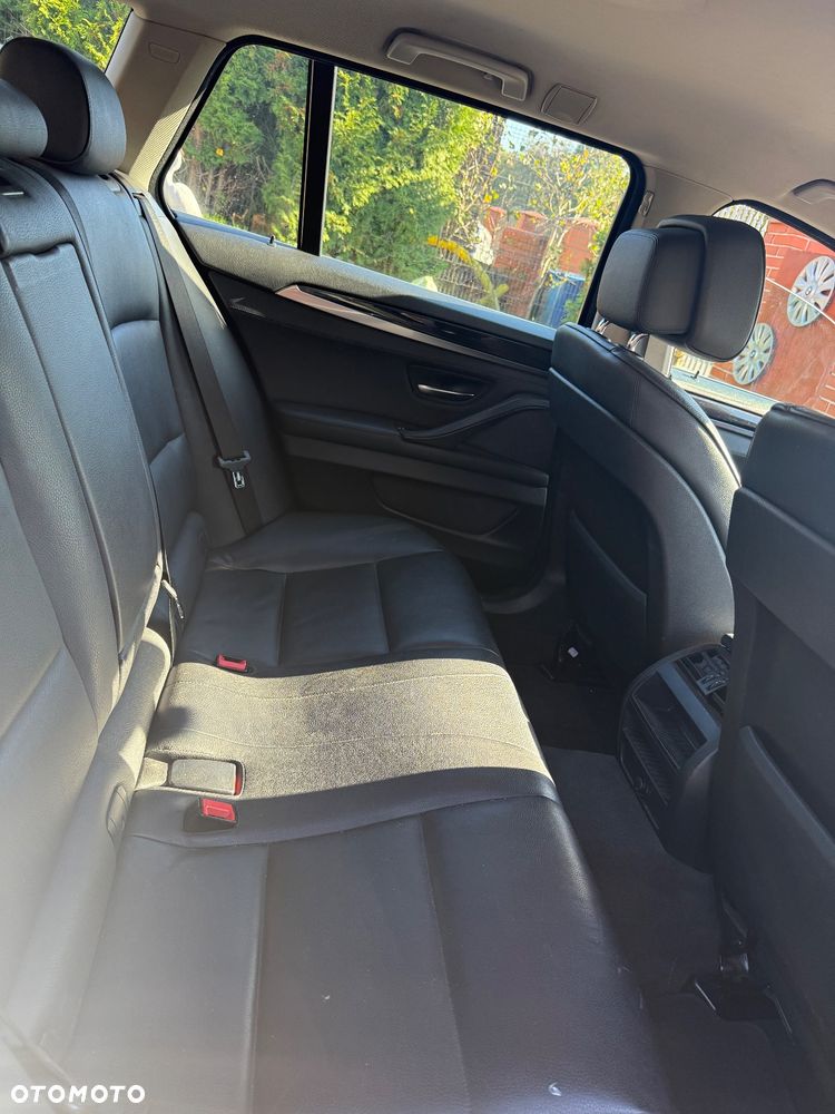 BMW Seria 5 520d Touring - 4