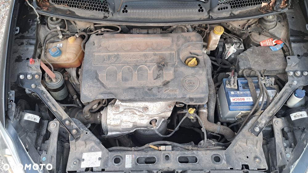 Lancia Delta 1.6 MJ Gold - 8