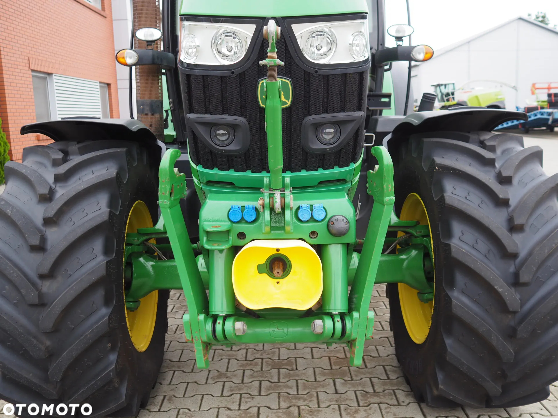 John Deere 6150R - 11