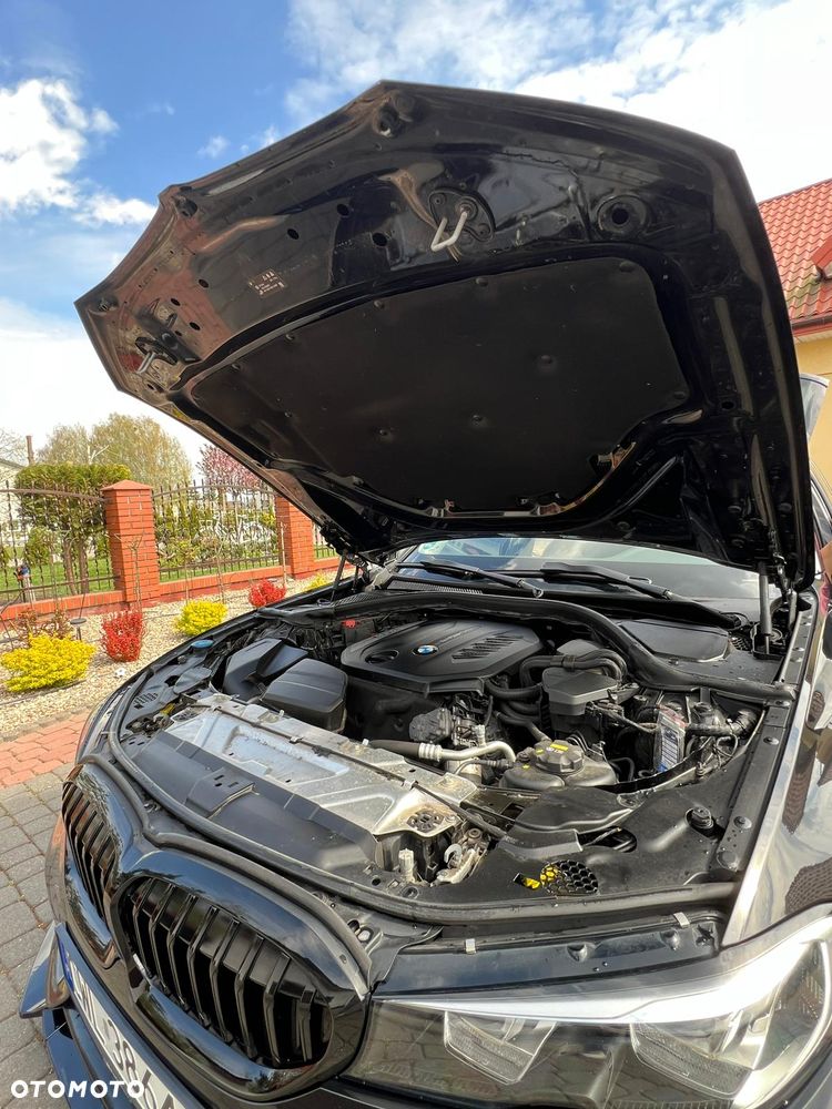 BMW Seria 3 320d Sport Line - 15