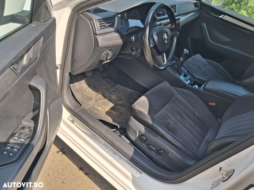 Skoda Superb 2.0 TDI Laurin & Klement - 24