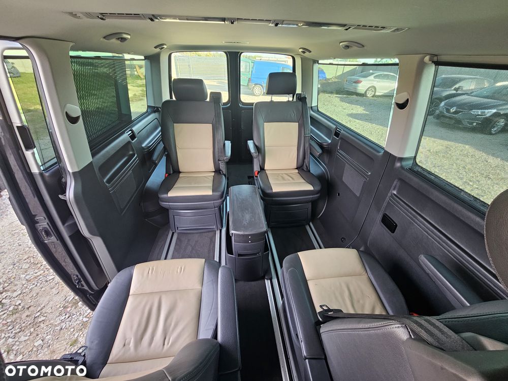 Volkswagen Caravelle - 26
