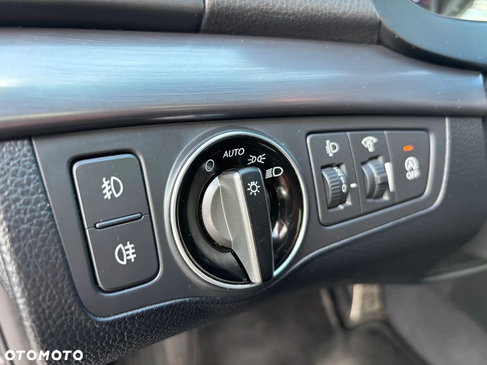 Hyundai i40 Kombi 1.7 CRDi Premium - 32