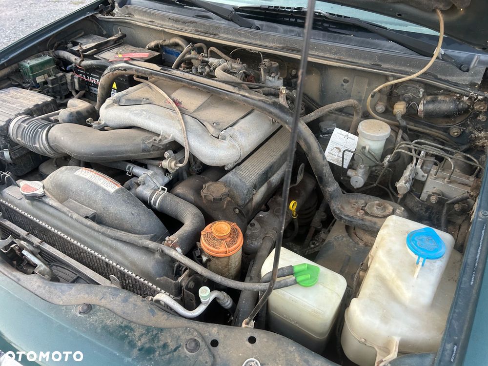 Suzuki Grand Vitara 2.5 V6 - 21