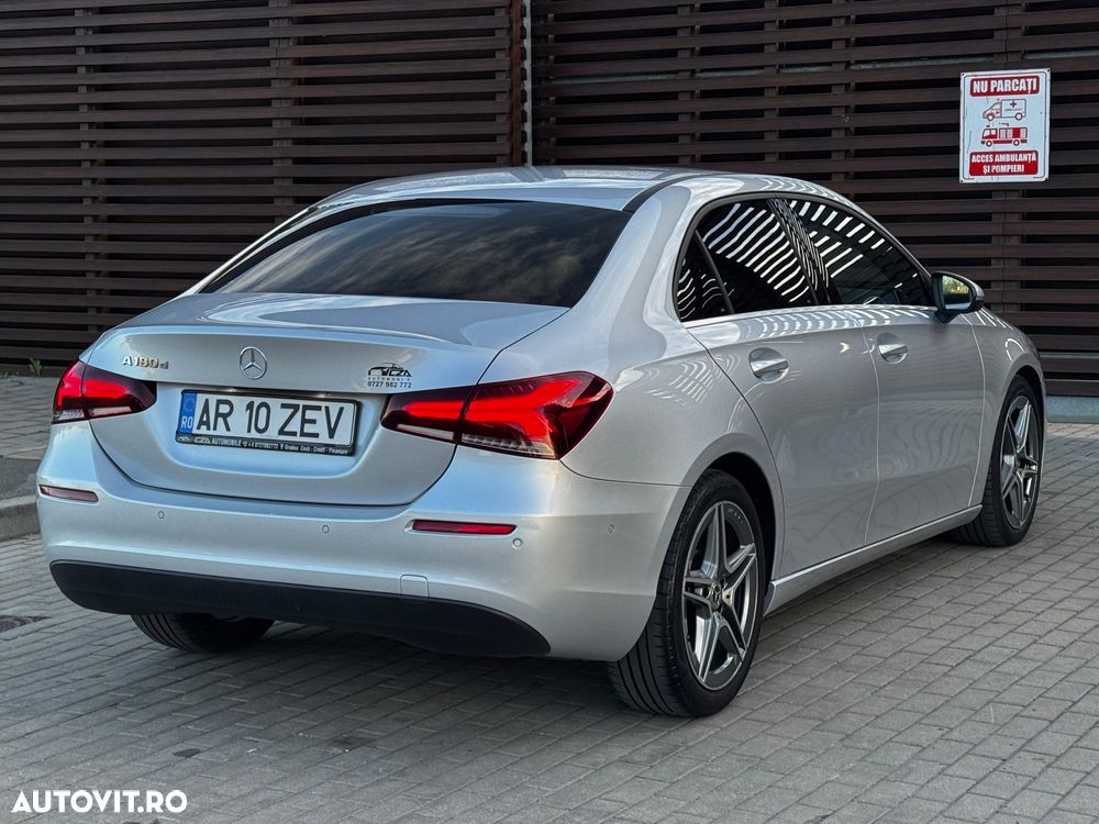 Mercedes-Benz A 180 d Sedan 8G-DCT Lim. AMG Line Advanced Plus - 13