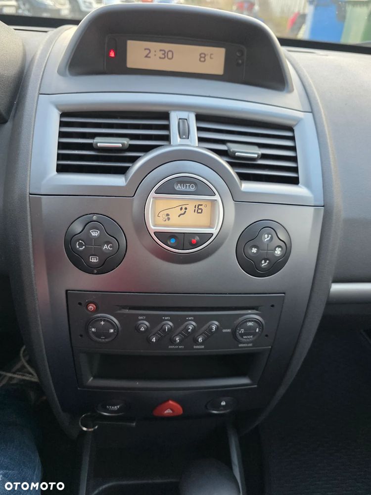 Renault Megane 1.6 16V Luxe Expression - 10