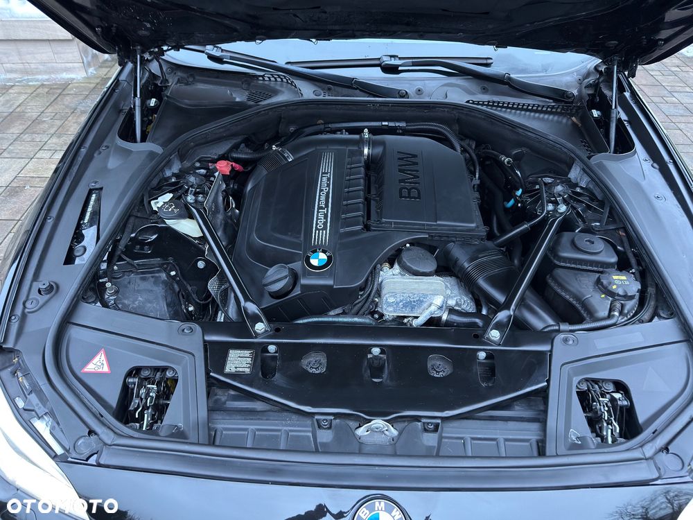 BMW Seria 5 535i Sport-Aut - 26