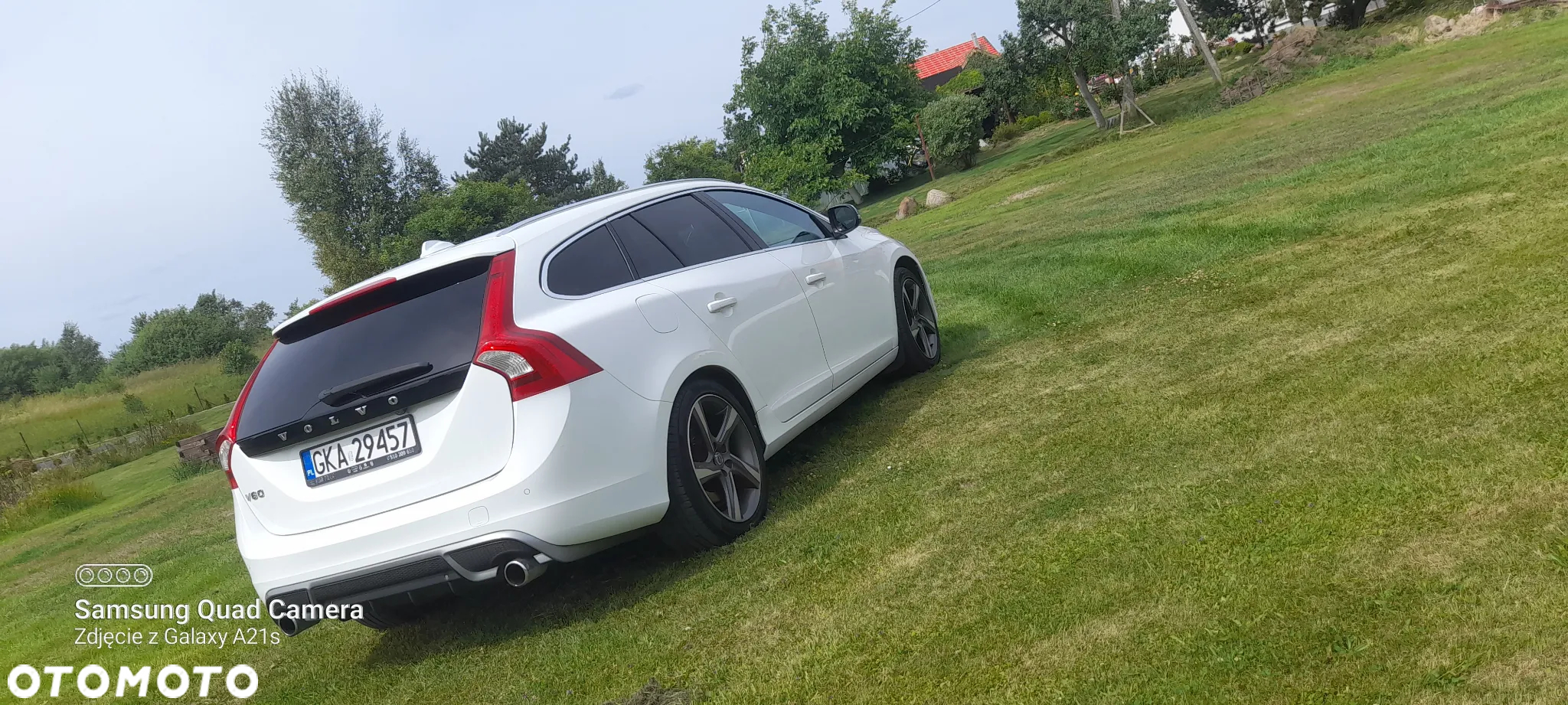 Volvo V60 D3 R-Design - 18