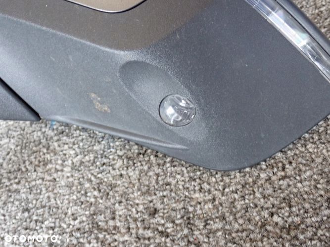 SEAT ATECA 16- lusterko lewe 10 PIN - 5