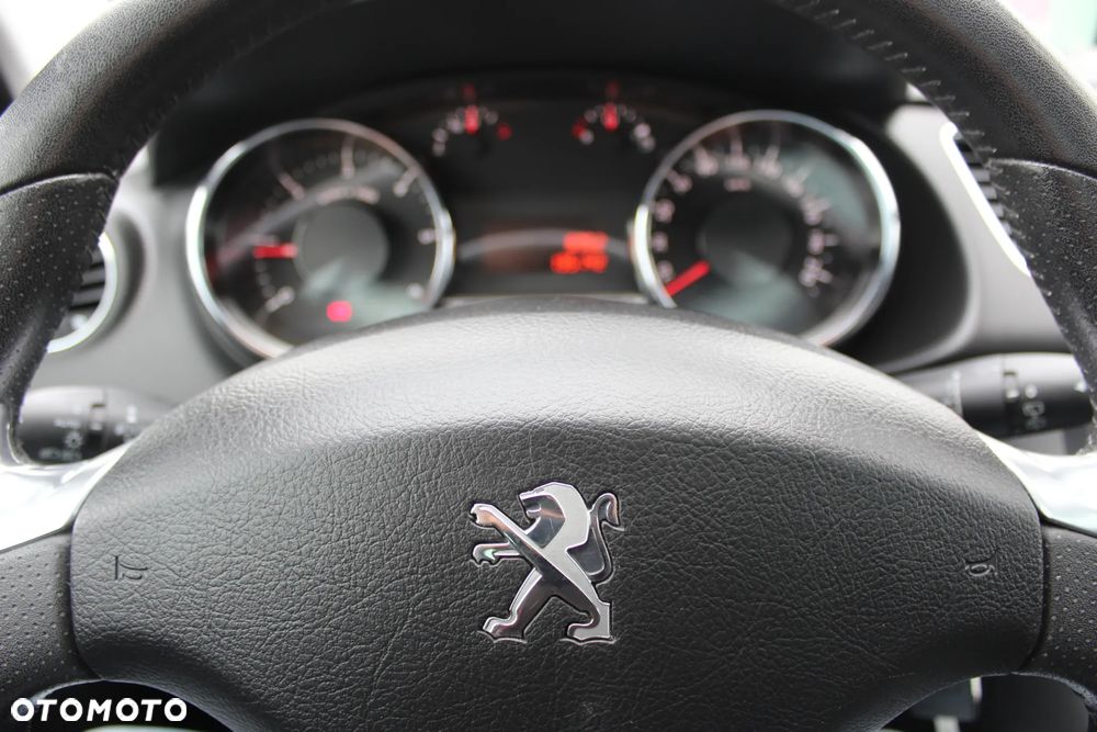 Peugeot 3008 HDi FAP 150 Premium - 19