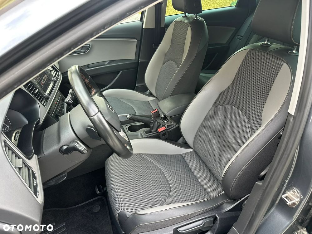 Seat Leon 2.0 TDI Xcellence S&S DSG - 19