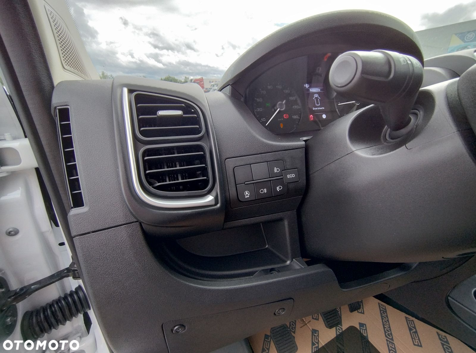 Opel movano Movano Furgon L3H2 2.2 Diesel 140KM MT6 Euro 6E DMC 3.3t 13m3 - 32