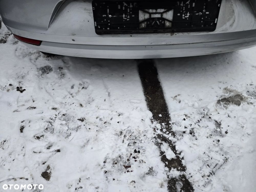 Zderzak  tył  vw  polo  6C  w kolorze LA7W - 5