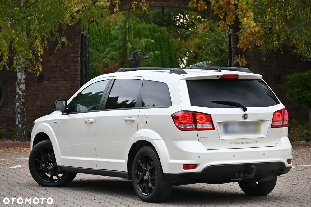 Fiat Freemont 2.0 Multijet 16V DPF Automatik Allrad Black Code - 11
